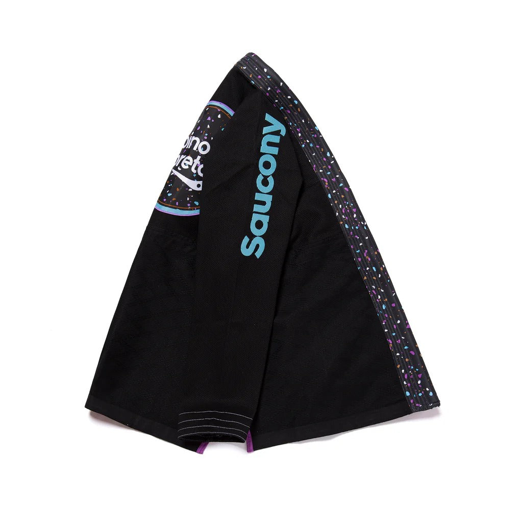 Albino and Preto x Saucony Jiu-Jitsu Gi
