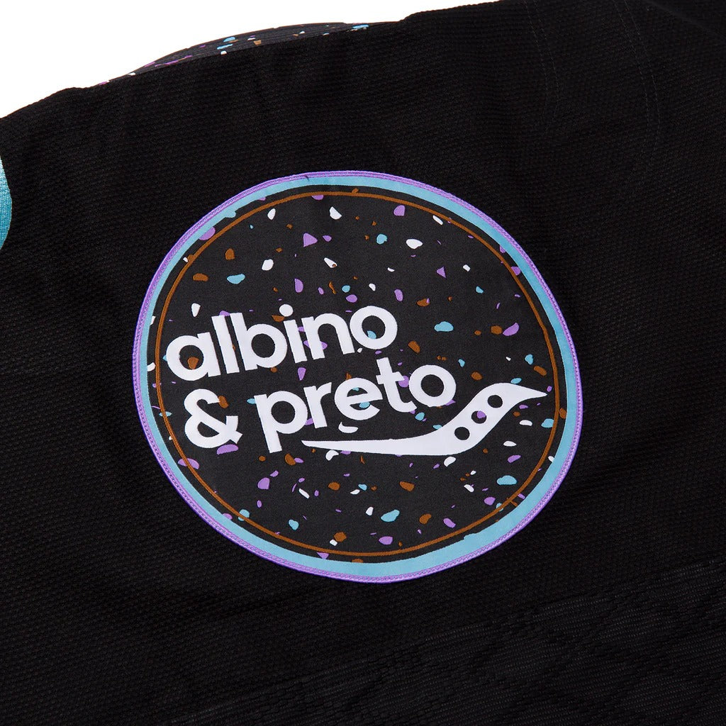 Albino and Preto x Saucony Jiu-Jitsu Gi