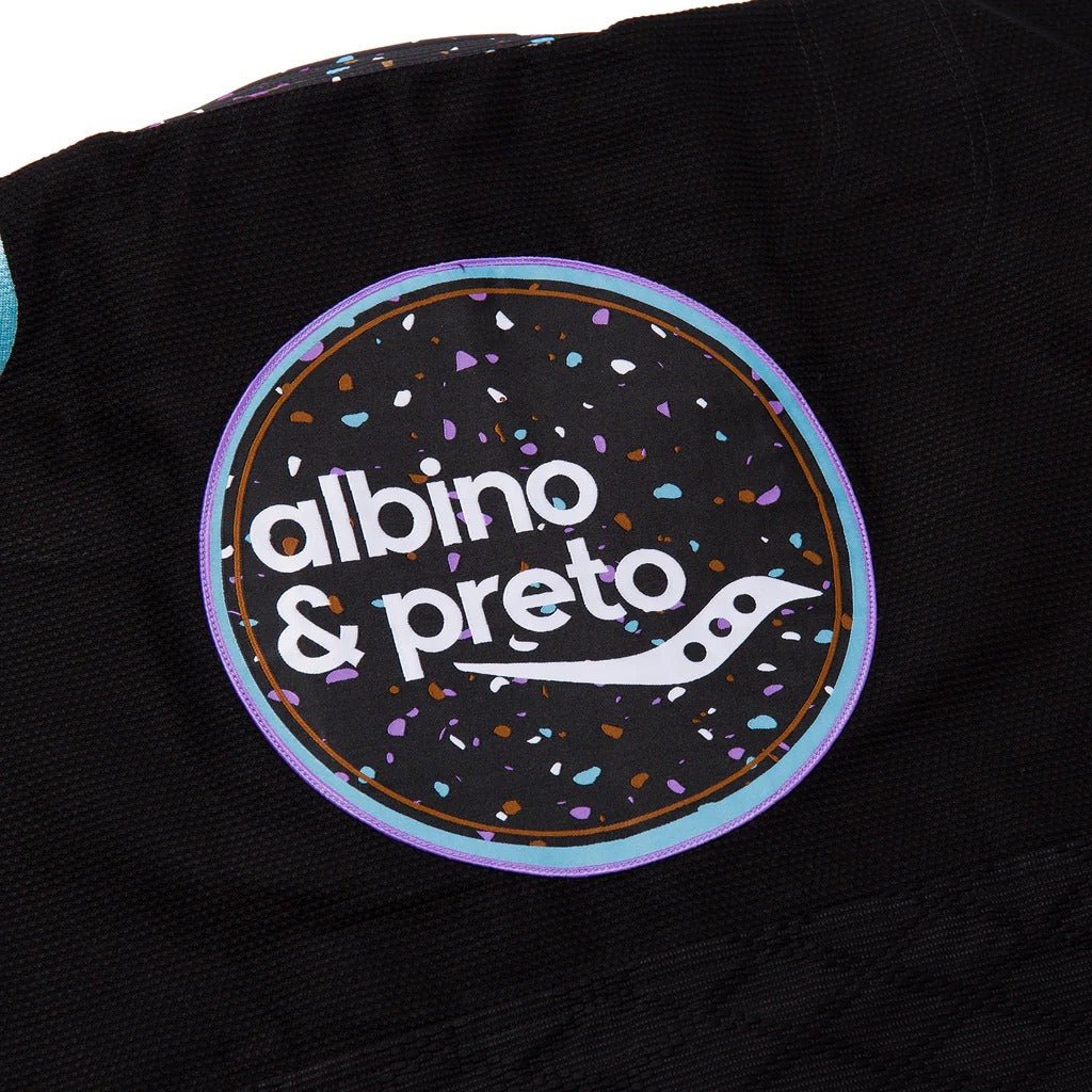 Albino and Preto x Saucony Jiu-Jitsu Gi - Vorix Sport