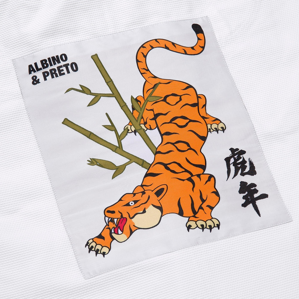 Albino & Preto Batch #110 Year of the Tiger White BJJ Gi - Vorix Sport