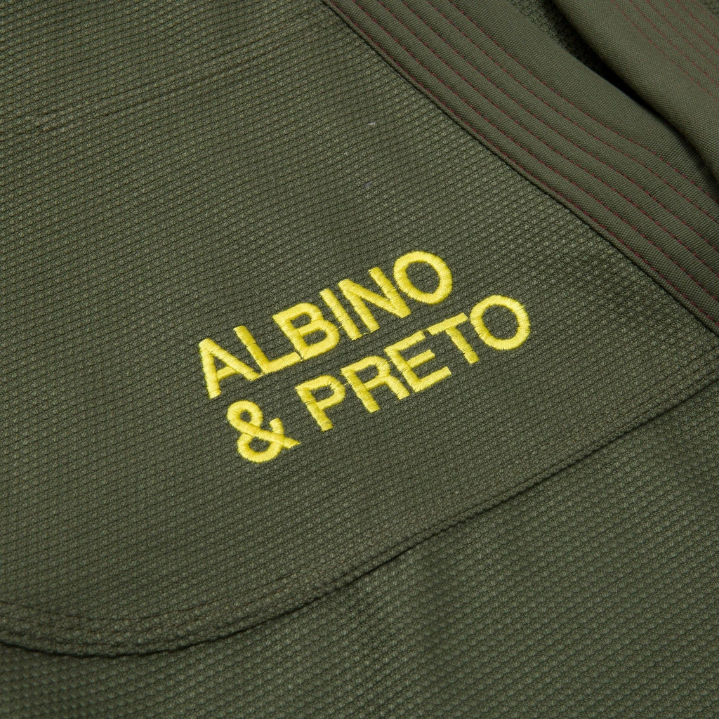 Albino & Preto x Wing Gundam Olive Jiu-Jitsu Gi - Vorix Sport